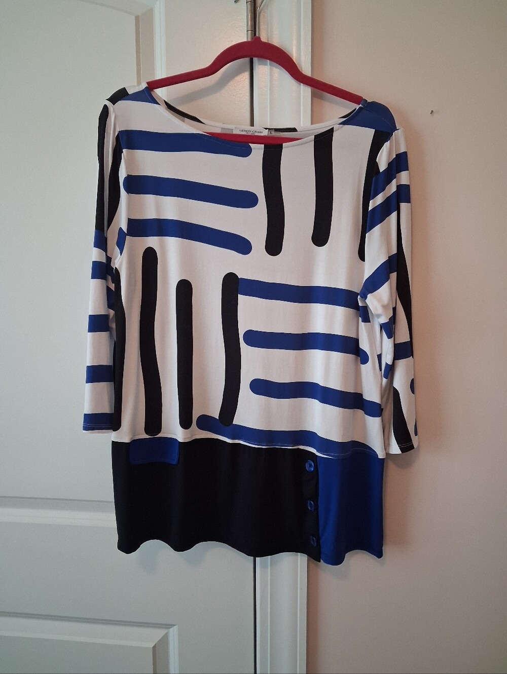 Lemon Grass NY Bold Artsy Luxury Resort Classy Top L